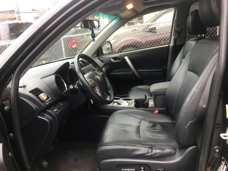 2009 Toyota Highlander Sport