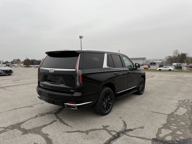2022 Cadillac Escalade Luxury
