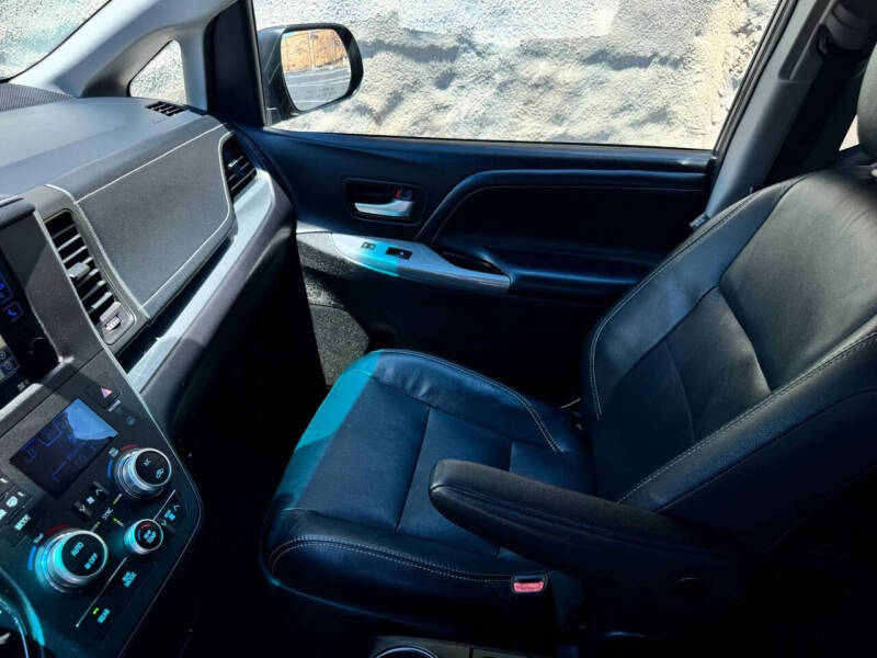2017 Toyota Sienna