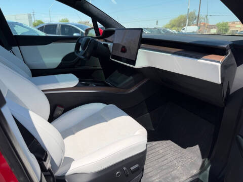 2023 Tesla Model X Standard Range