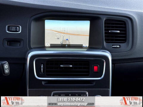 2016 Volvo V60 Cross Country T5