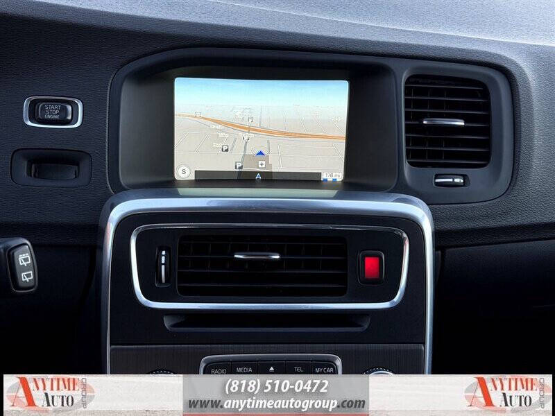 2016 Volvo V60 Cross Country T5