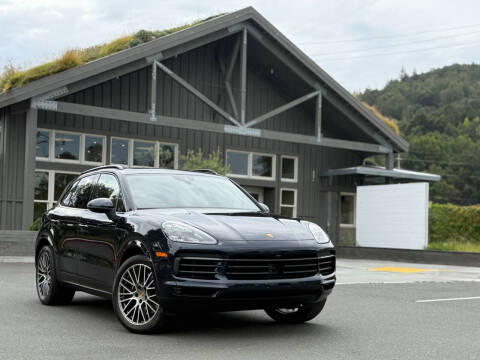 2022 Porsche Cayenne Platinum Edition