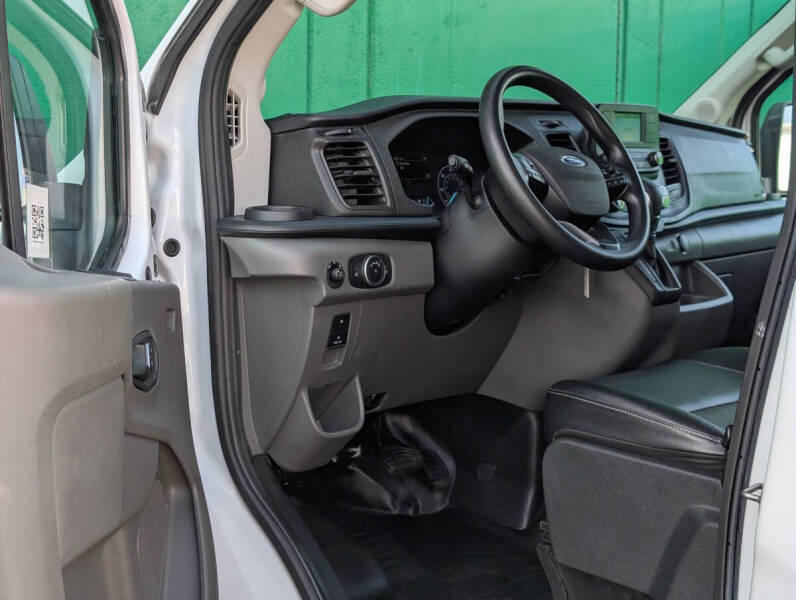 2024 Ford Transit 250
