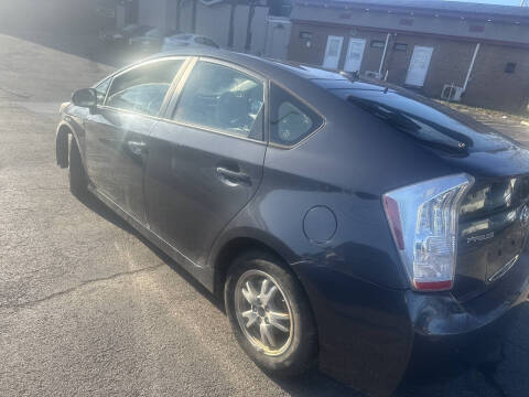 2010 Toyota Prius III