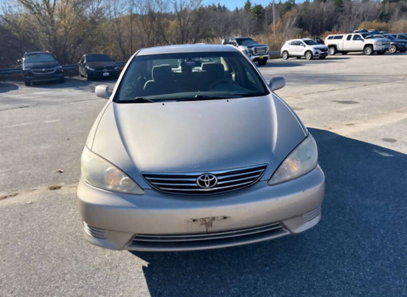 2005 Toyota Camry LE