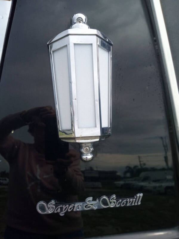 2010 Cadillac DTS Pro Funeral Coach