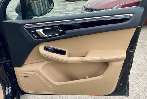 2017 Porsche Macan S