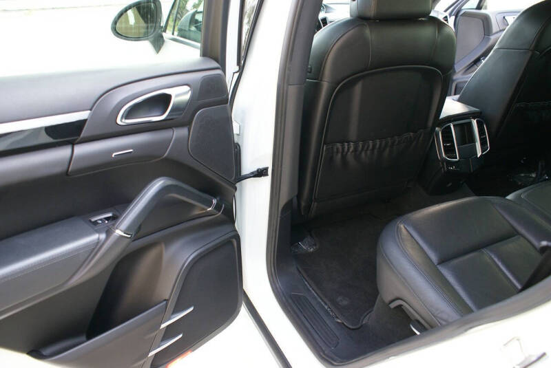 2012 Porsche Cayenne Tiptronic