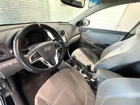 2012 Hyundai Accent SE