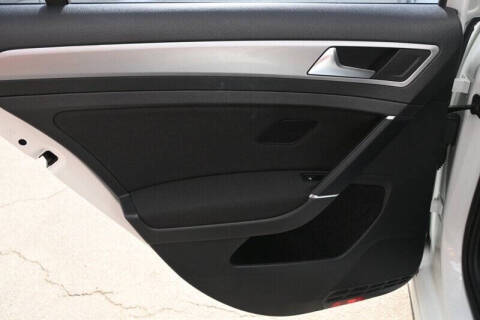 2016 Volkswagen e-Golf SE