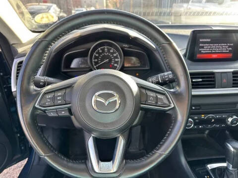 2018 Mazda MAZDA3 Touring