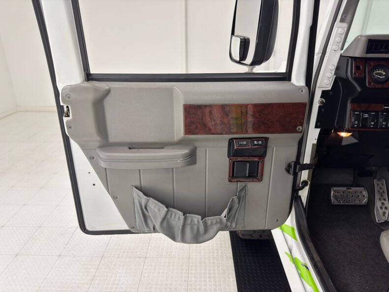 1996 AM General Hummer Wagon