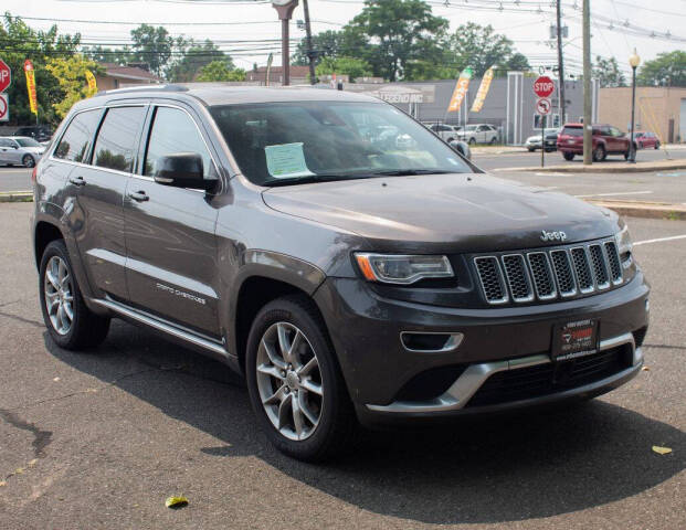 2015 Jeep Grand Cherokee for sale at Vrbo Motors in Linden, NJ