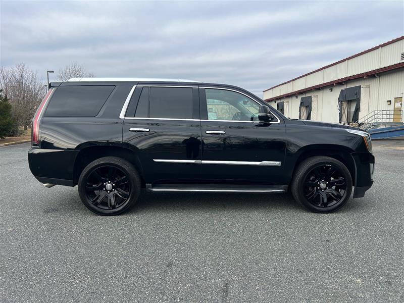 2017 Cadillac Escalade Luxury