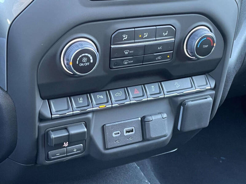 2026 GMC Sierra 3500HD CC SLE