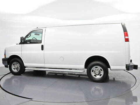2022 Chevrolet Express 2500