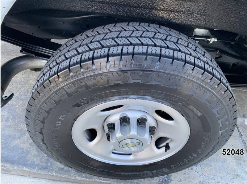 2023 Chevrolet Express 2500