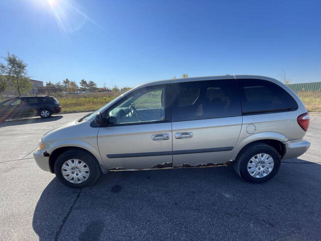 2006 Chrysler Town and Country for sale at Twin Cities Auctions in Elk River, MN