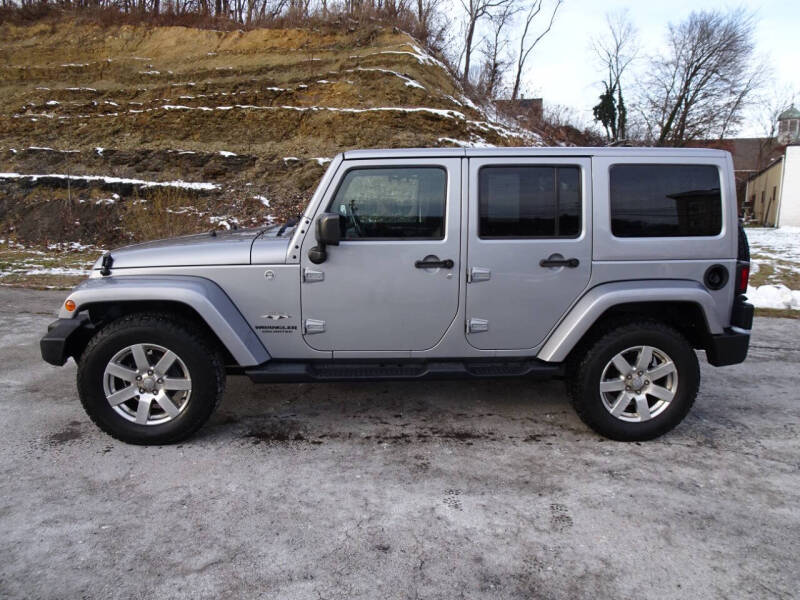 2016 Jeep Wrangler Unlimited Sahara's photo