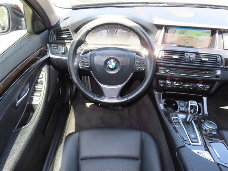 2016 BMW 5 Series 528i