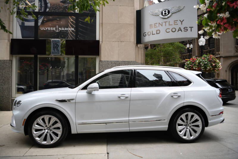 2024 Bentley Bentayga Azure V8