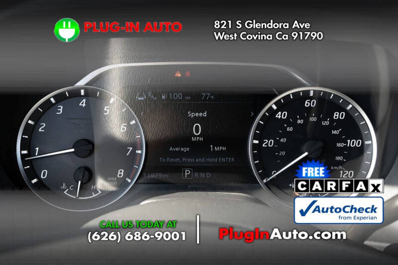 2023 Nissan Titan SV