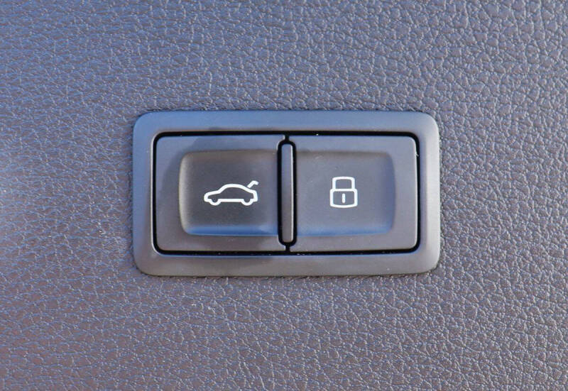 2020 Audi Q5 quattro Titanium Premium 45 TFSI