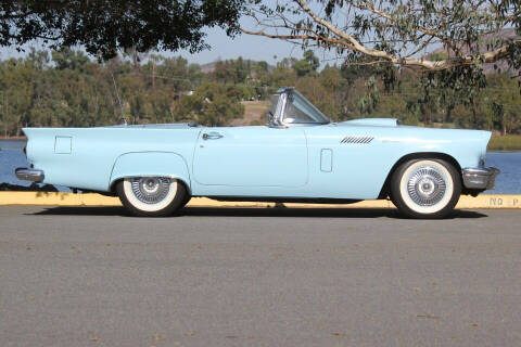 1957 Ford Thunderbird