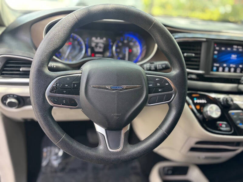 2019 Chrysler Pacifica L