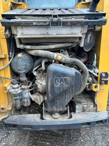 2011 Caterpillar 247 B3