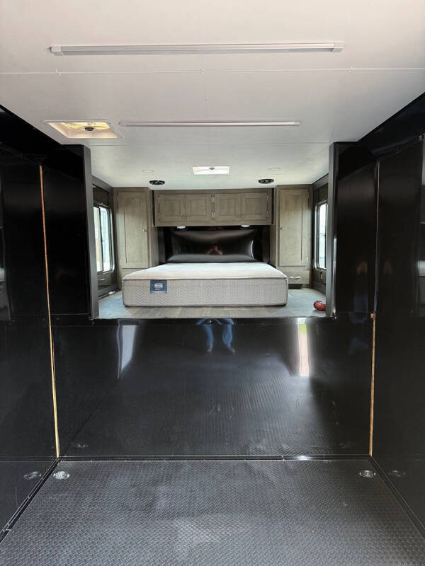 2025 Forest River Eliminator 44' Race Trailer