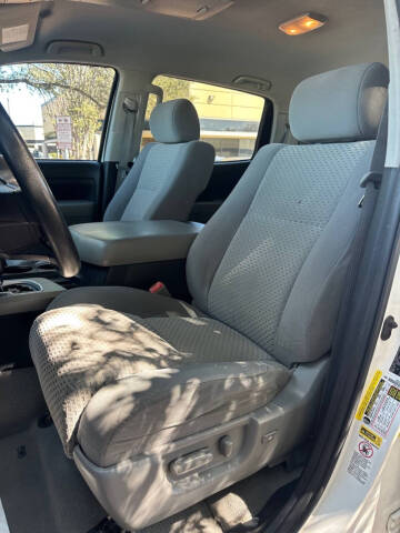 2011 Toyota Tundra Grade