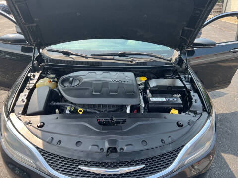 2016 Chrysler 200 C