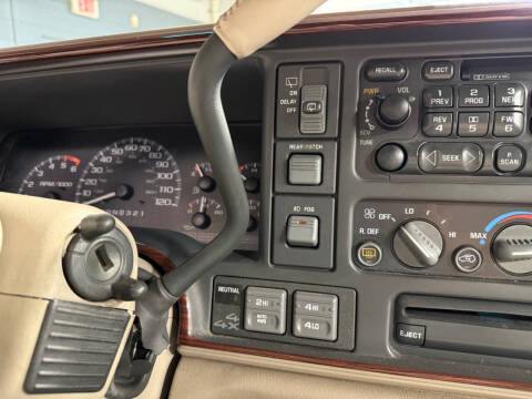 2000 Cadillac Escalade