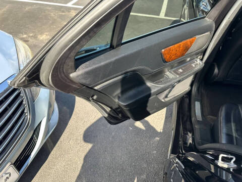 2019 Lincoln Continental Select