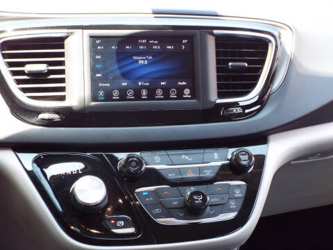 2020 Chrysler Pacifica Touring L