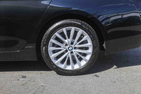 2023 BMW 5 Series 530i