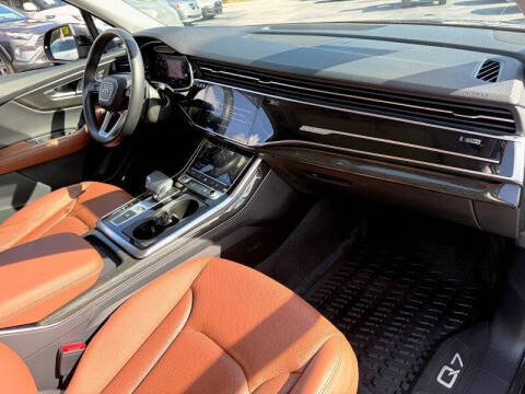 2021 Audi Q7 quattro Premium Plus 55 TFSI