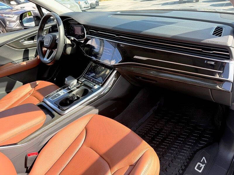 2021 Audi Q7 quattro Premium Plus 55 TFSI