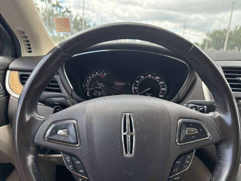 2016 Lincoln MKC Select