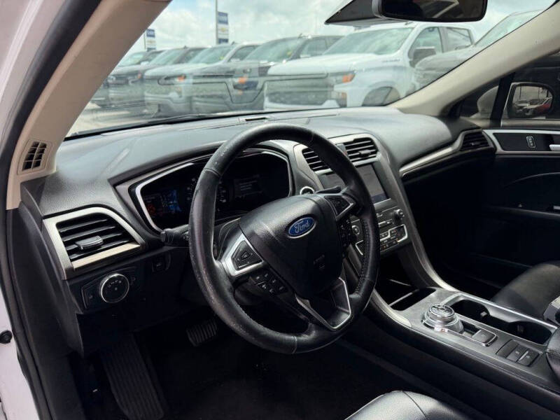 2020 Ford Fusion SEL