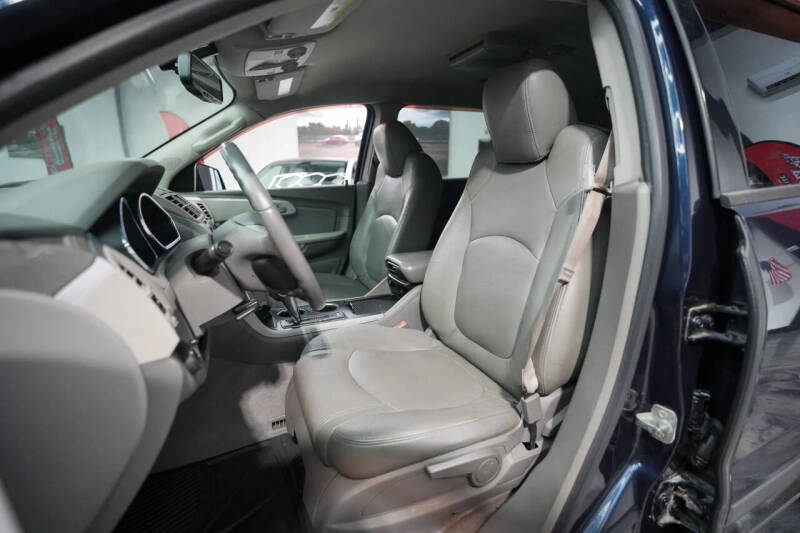 2012 Chevrolet Traverse LS