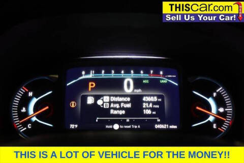 2019 Honda Pilot Touring w/Rear Captain's Chairs