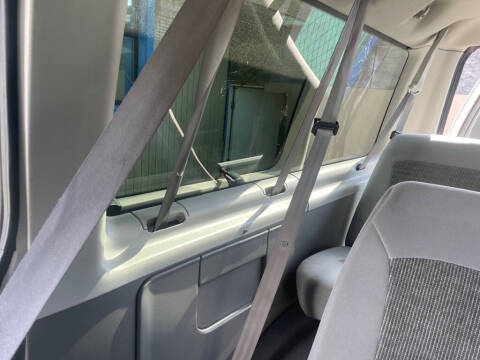 2005 Ford E-Series