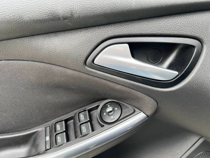 2012 Ford Focus Titanium