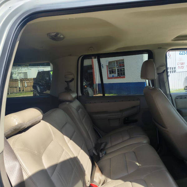 2002 Ford Explorer Limited