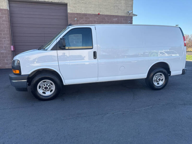 2024 GMC Savana 2500