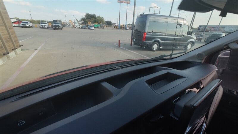 2024 Ford Transit 350 XLT