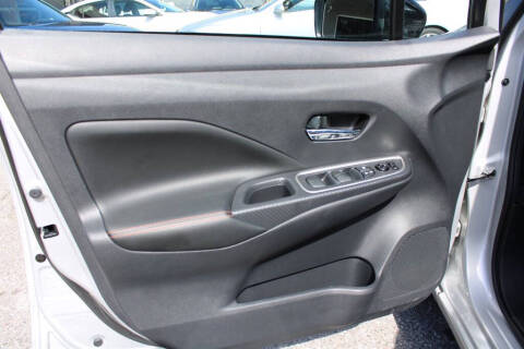 2022 Nissan Versa SR